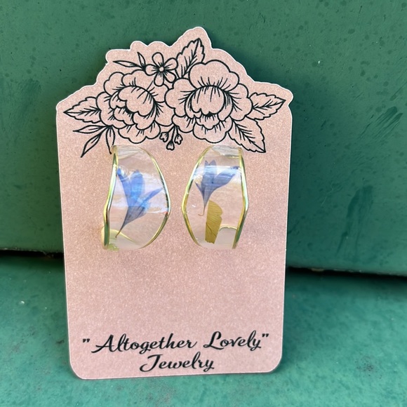 Handmade Real Pressed Dried Flower Botanical Resin Hoops - Picture 6 of 17